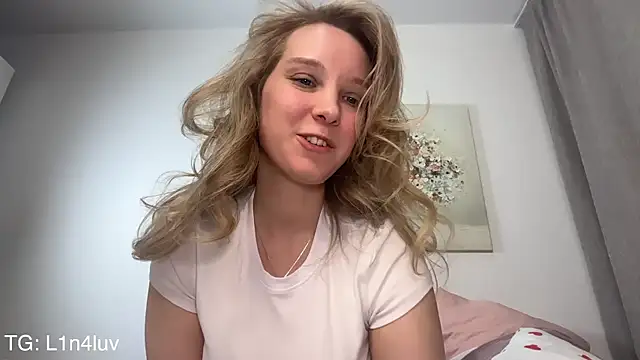 AIicaparkerc online show from 03-24-26, 05:13