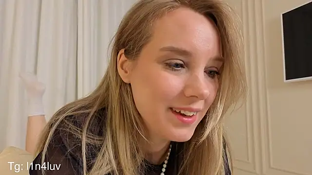 AIicaparkerc online show from 10-28-25, 10:20