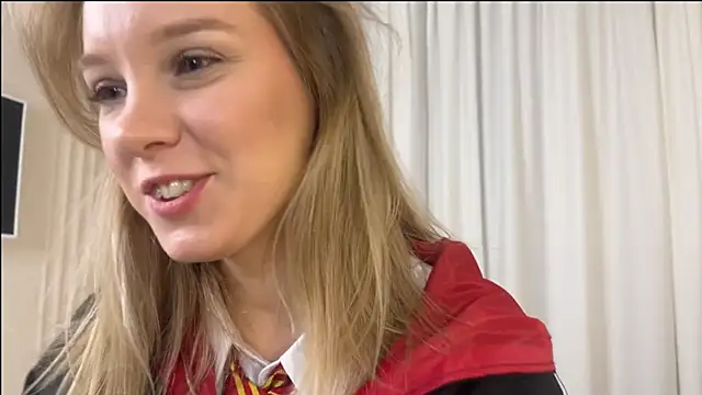 AIicaparkerc online show from 10-15-25, 10:18