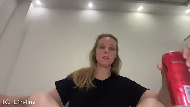AIicaparkerc online show from 05-25-26, 07:01