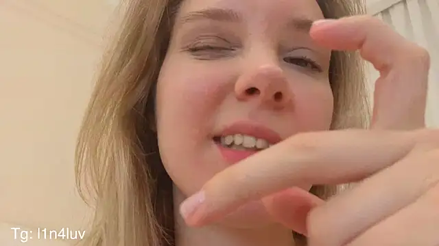 AIicaparkerc online show from 11-26-25, 09:26