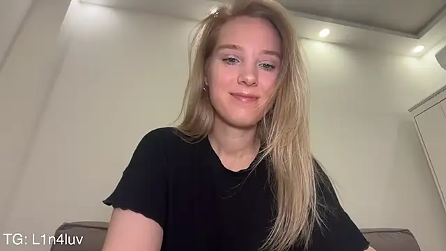AIicaparkerc online show from 05-10-26, 05:26