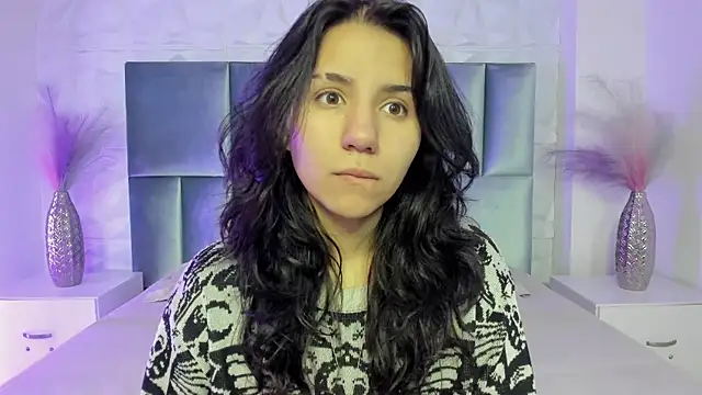HollyPeach online show from 05-15-26, 07:34