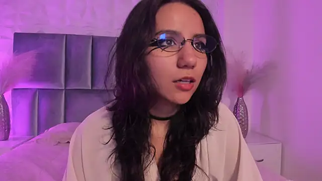 HollyPeach online show from 03-20-26, 07:37