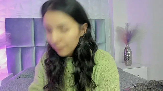 HollyPeach online show from 05-26-26, 08:29