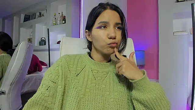 HollyPeach online show from 03-26-26, 07:34