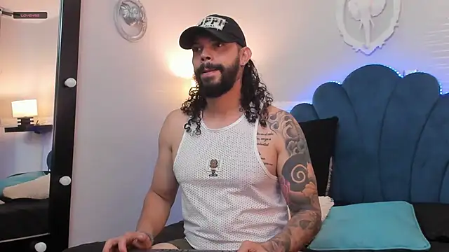 AlukardBig online show from 12-05-25, 01:32