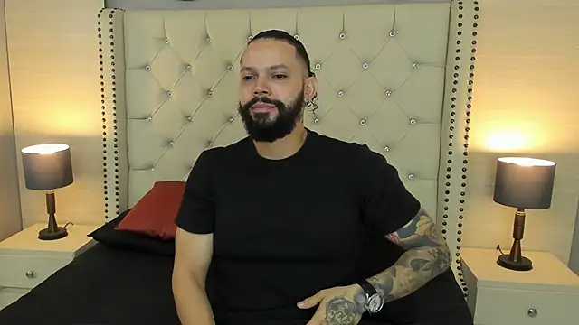 AlukardBig online show from 10-24-25, 01:43