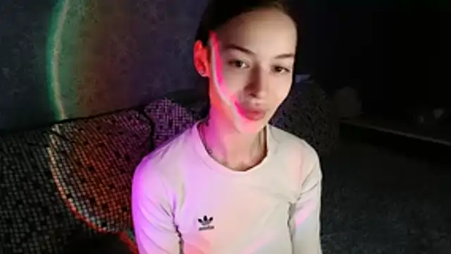 Daphne Darkthorn online show from 11-14-25, 02:32