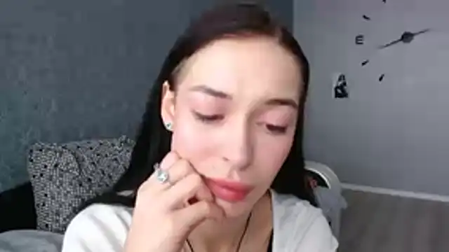 Daphne Darkthorn online show from 11-02-25, 10:20