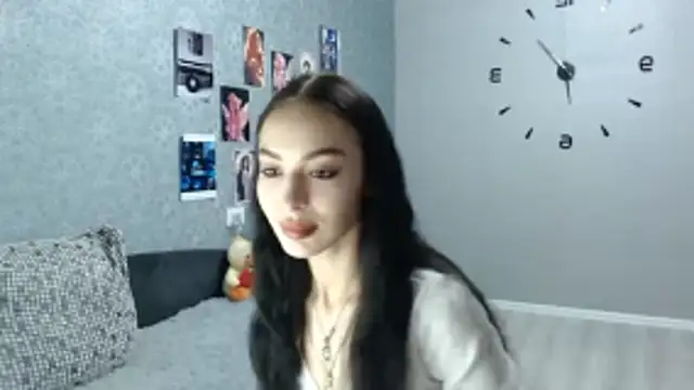 Snapshot of Daphne_Darkthorn chatting on 10-20-25, 03:08 Daphne Darkthorn online show from 10-20-25, 03:08