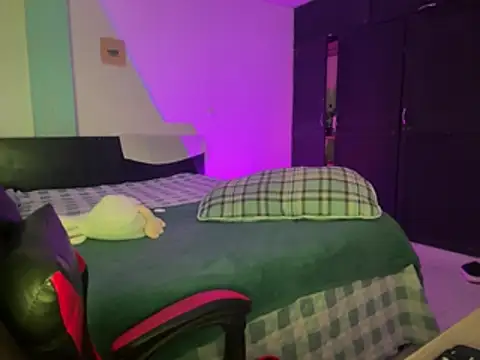 Im Camii online show from 06-17-26, 06:51