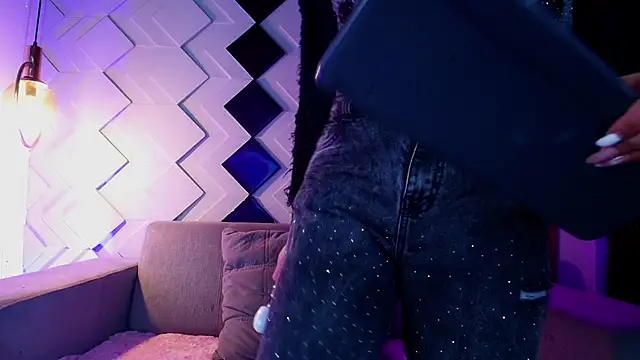 CinnamonHeat online show from 01-15-26, 11:13