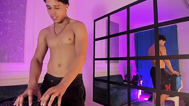 Adrian Volt online show from 11-11-25, 03:45