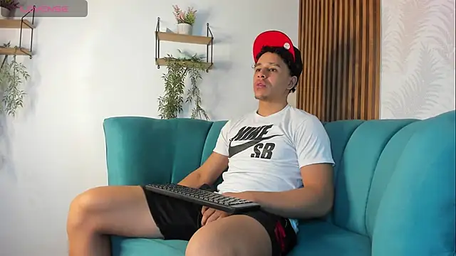 Adrian Volt online show from 12-20-25, 03:20