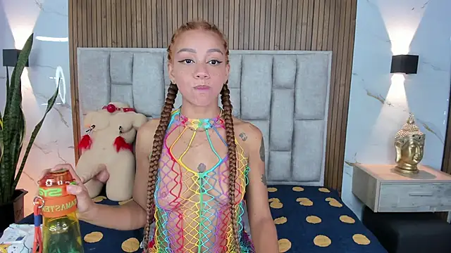 Sassha ferrer online show from 12-13-25, 08:04