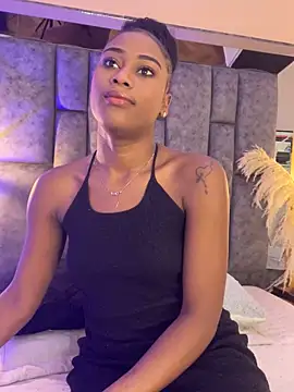 SofiRuiz  online show from 10-22-25, 07:57