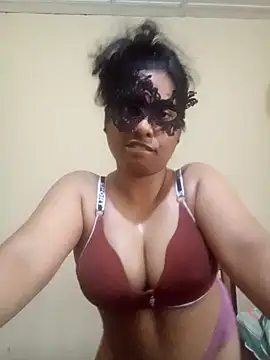 Expose Queen online show from 03-14-26, 06:30