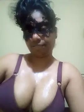 Expose Queen online show from 02-09-26, 05:55