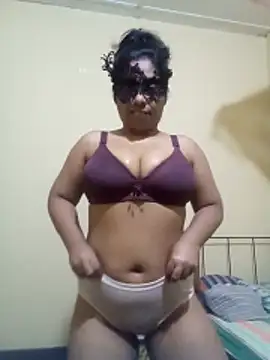 Expose Queen online show from 12-05-25, 05:44