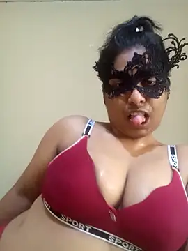 Expose Queen online show from 03-28-26, 09:54