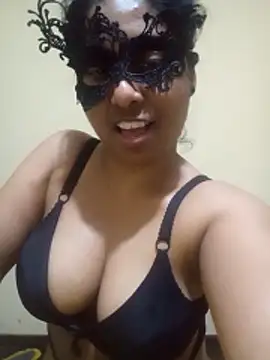 Expose Queen online show from 02-27-26, 06:08