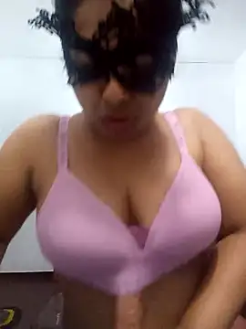 Expose Queen online show from 06-28-26, 05:52