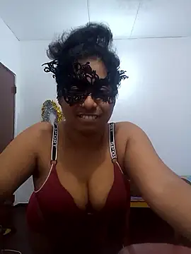 Expose Queen online show from 04-14-26, 05:29