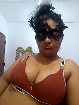 Expose Queen online show from 04-19-26, 06:32