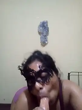 Expose Queen online show from 02-28-26, 06:40