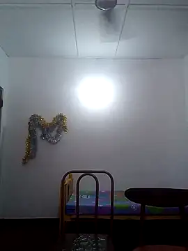 Expose Queen online show from 06-24-26, 05:11