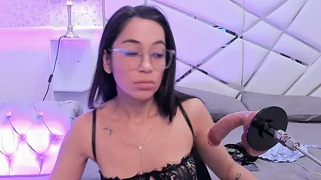 GabbiePrice online show from 05-11-26, 11:33
