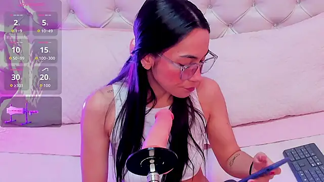 GabbiePrice online show from 10-24-25, 01:54