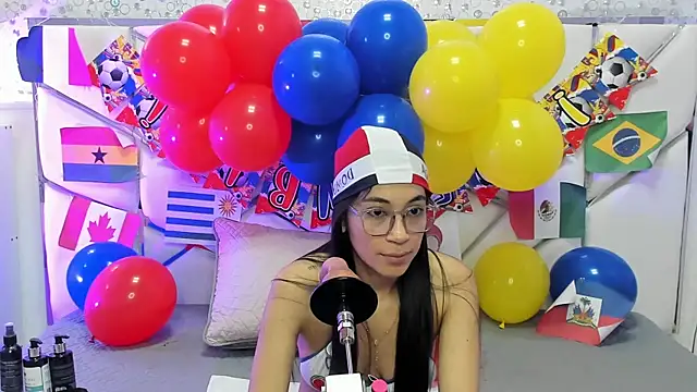 Snapshot of GabbiePrice chatting on 06-23-26, 11:52 GabbiePrice online show from 06-23-26, 11:52