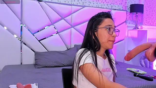 GabbiePrice online show from 03-01-26, 11:21