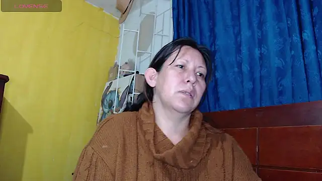 Snapshot of lirioo chatting on 01-06-26, 11:20 lirioo online show from 01-06-26, 11:20