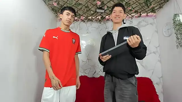 heyy noah11 online show from 05-21-26, 01:19
