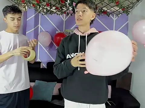 heyy noah11 online show from 02-14-26, 01:44