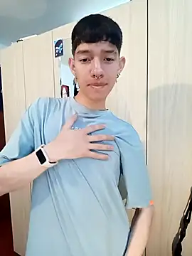 heyy noah11 online show from 10-27-25, 02:34