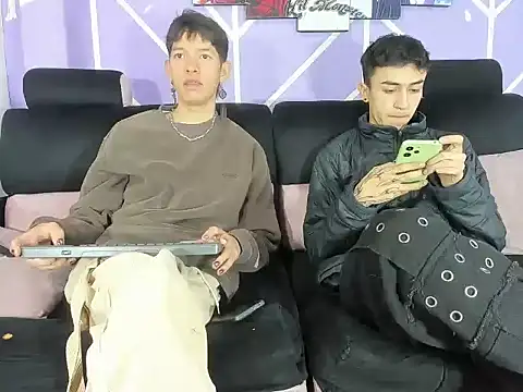 heyy noah11 online show from 04-11-26, 01:37