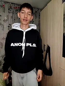 heyy noah11 online show from 12-21-25, 01:30