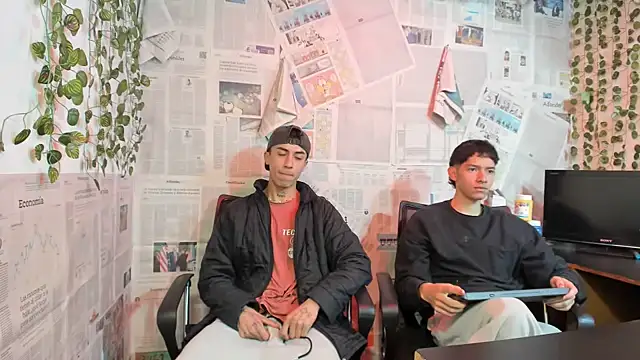 Snapshot of heyy_noah11 chatting on 07-09-26, 01:32 heyy noah11 online show from 07-09-26, 01:32