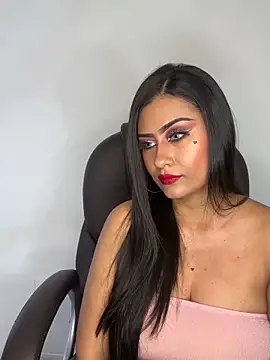 Snapshot of _Isabella_1 chatting on 11-18-25, 02:27 Isabella 1 online show from 11-18-25, 02:27