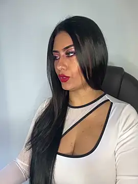 Snapshot of _Isabella_1 chatting on 11-25-25, 02:34 Isabella 1 online show from 11-25-25, 02:34