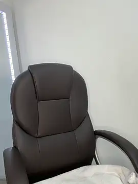 Snapshot of _Isabella_1 chatting on 11-14-25, 02:37 Isabella 1 online show from 11-14-25, 02:37