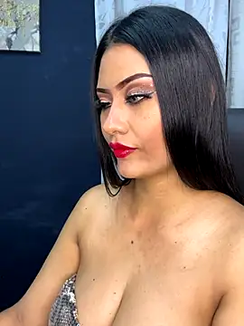 Snapshot of _Isabella_1 chatting on 11-02-25, 02:38 Isabella 1 online show from 11-02-25, 02:38