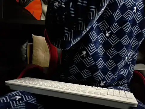 Molotov Explosive online show from 10-24-25, 01:21