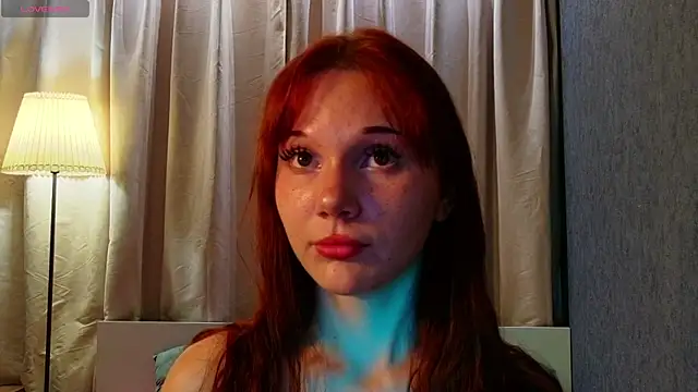 Snapshot of MargoViento chatting on 06-14-26, 08:21 MargoViento online show from 06-14-26, 08:21