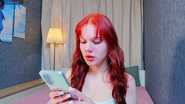 Snapshot of MargoViento chatting on 05-26-26, 08:18 MargoViento online show from 05-26-26, 08:18