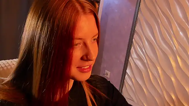 Snapshot of enarskaya chatting on 10-17-25, 10:22 enarskaya online show from 10-17-25, 10:22